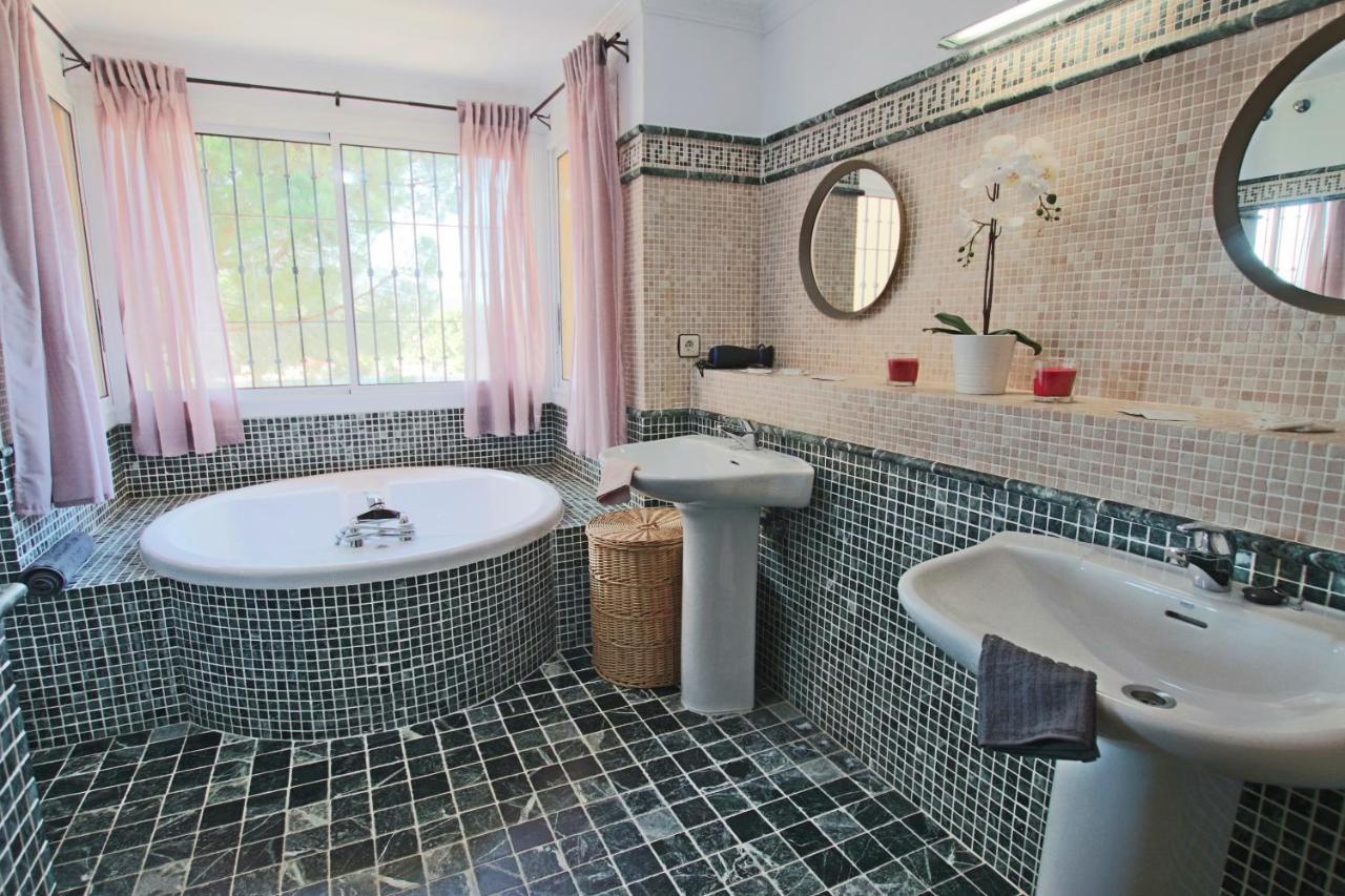 Tess Villa La Favorita Алаурін-де-ла-Торре Екстер'єр фото